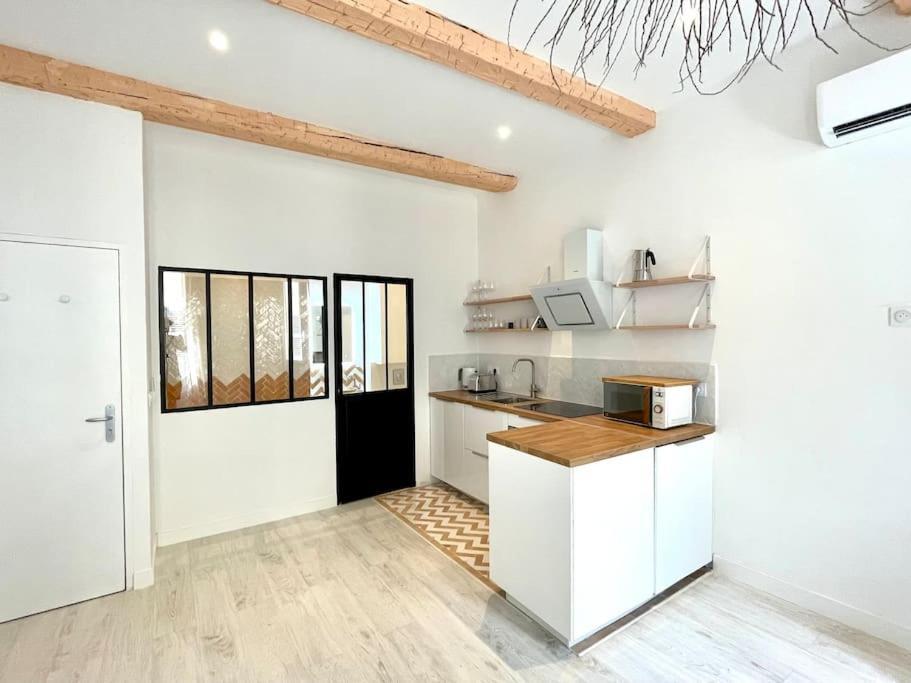 Lafrenchcasa Noailles Apartment *